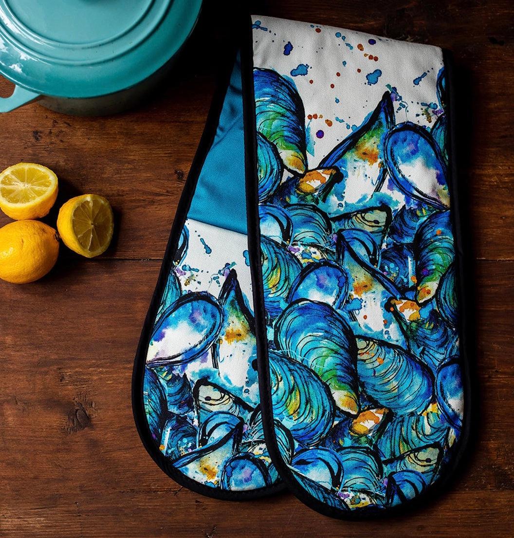 Mussels Oven Glove by Dollyhotdogs