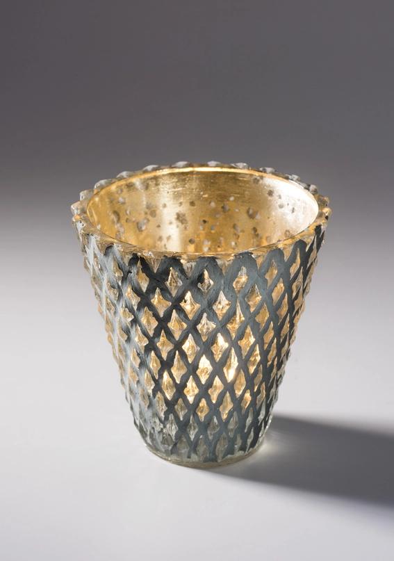 Silver/Grey Finish Tapered Diamond Tealight Holder