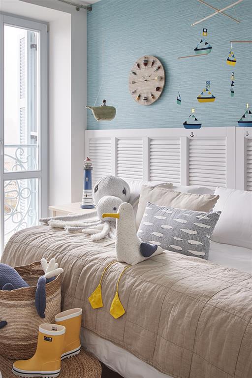 Coloured Fishes Wall Clock