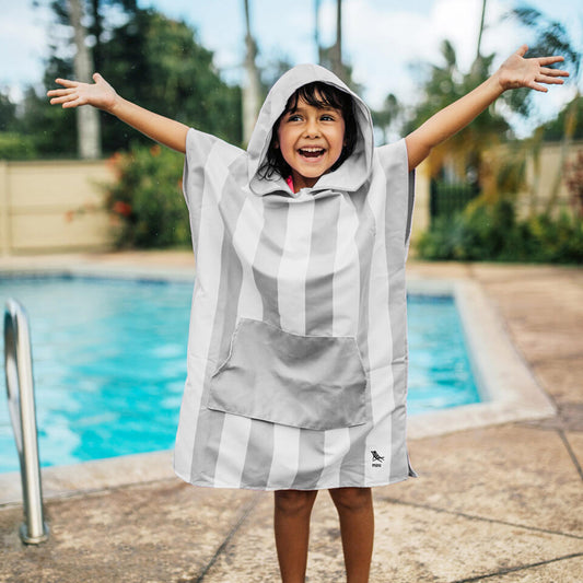 dock and Bay Goa Grey Kids Poncho Ages 4-7