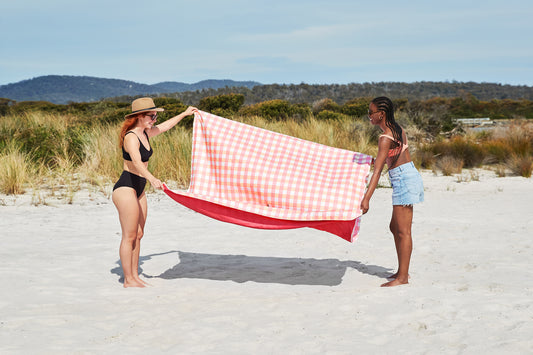 Dock and Bay Strawberry and Cream Picnic Blanket