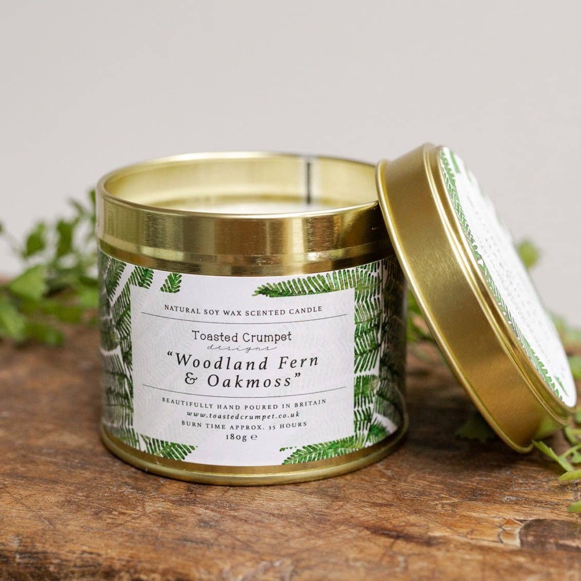 Woodland Fern & Oakmoss Candle in a Matt Gold Tin