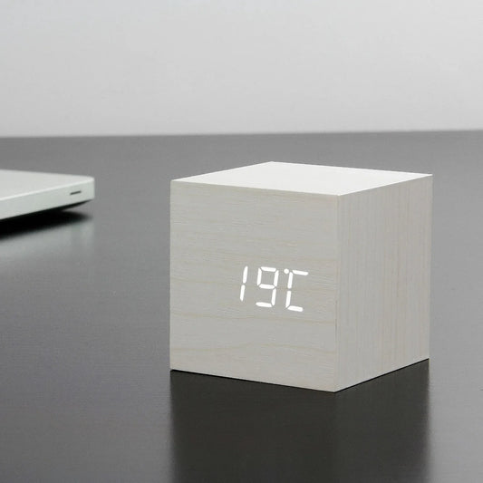 Cube Click Clock White / White
