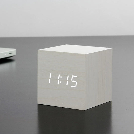 Cube Click Clock White / White