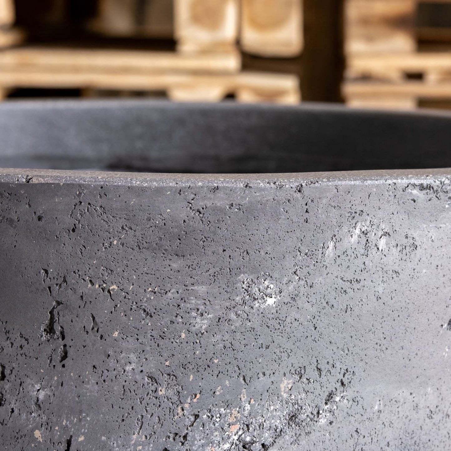 Aurella | Onyx Dusk – 55cm Extra Large Concrete Cylinder Planter