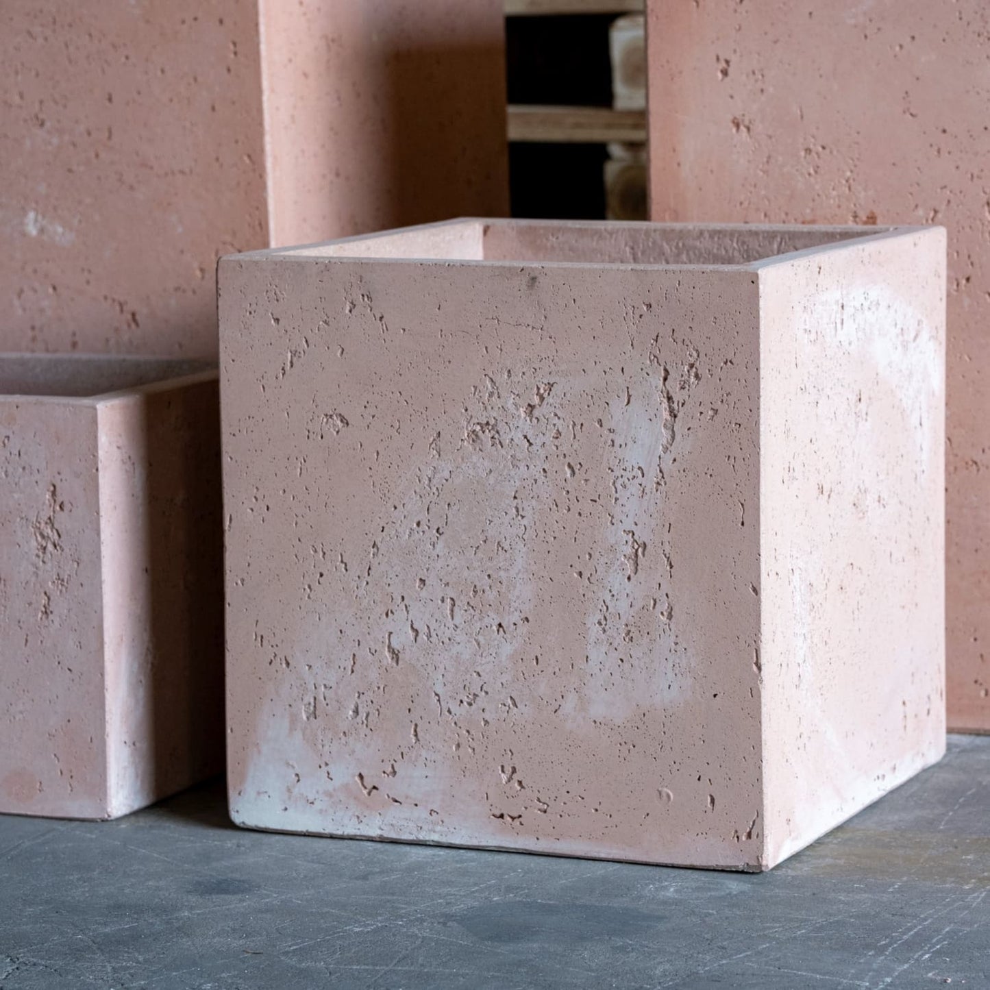 Cubrosa | Blushstone – 70cm Extra Large Concrete Cube Planter