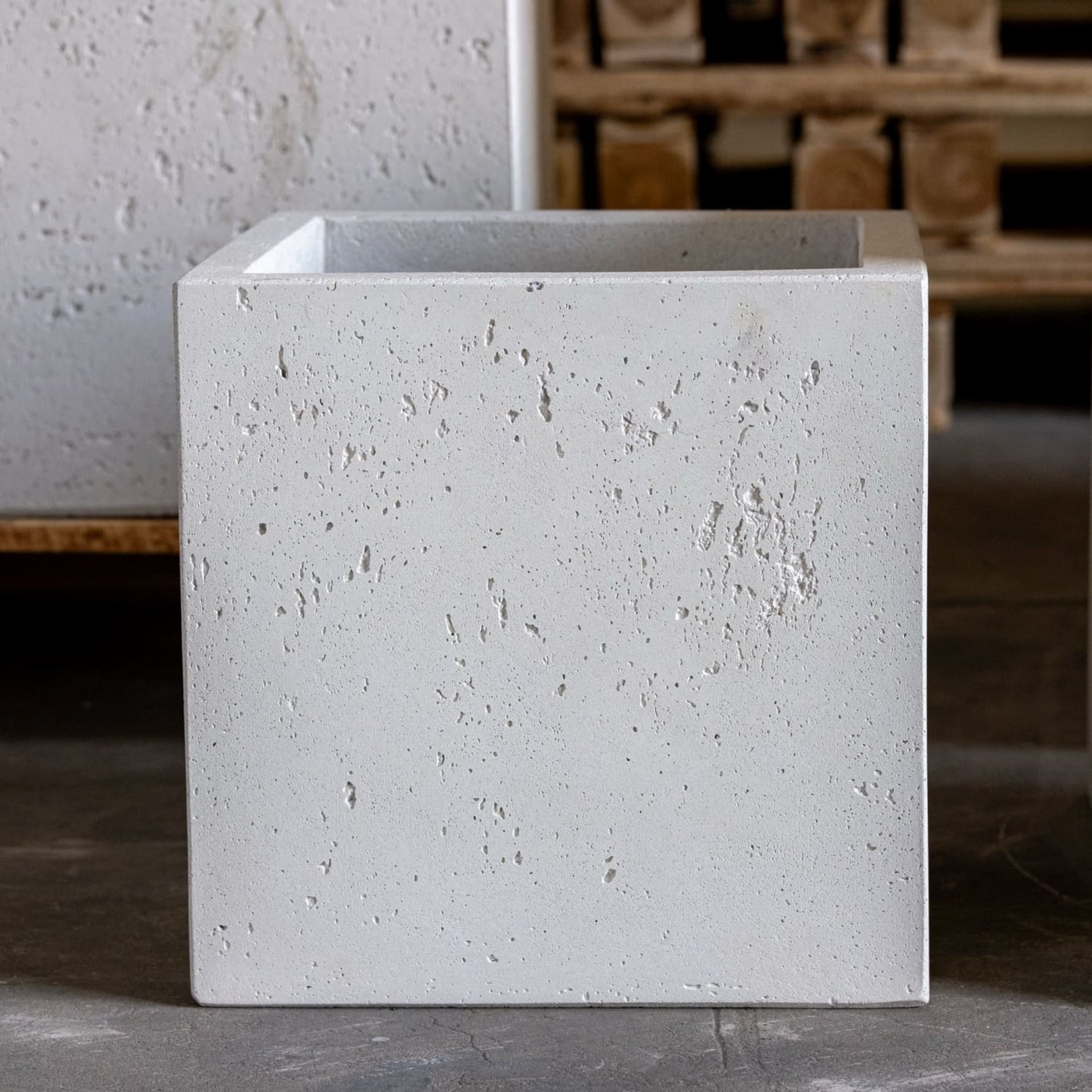 Cubrosa | White Mist – 55cm Large Square Concrete Planter