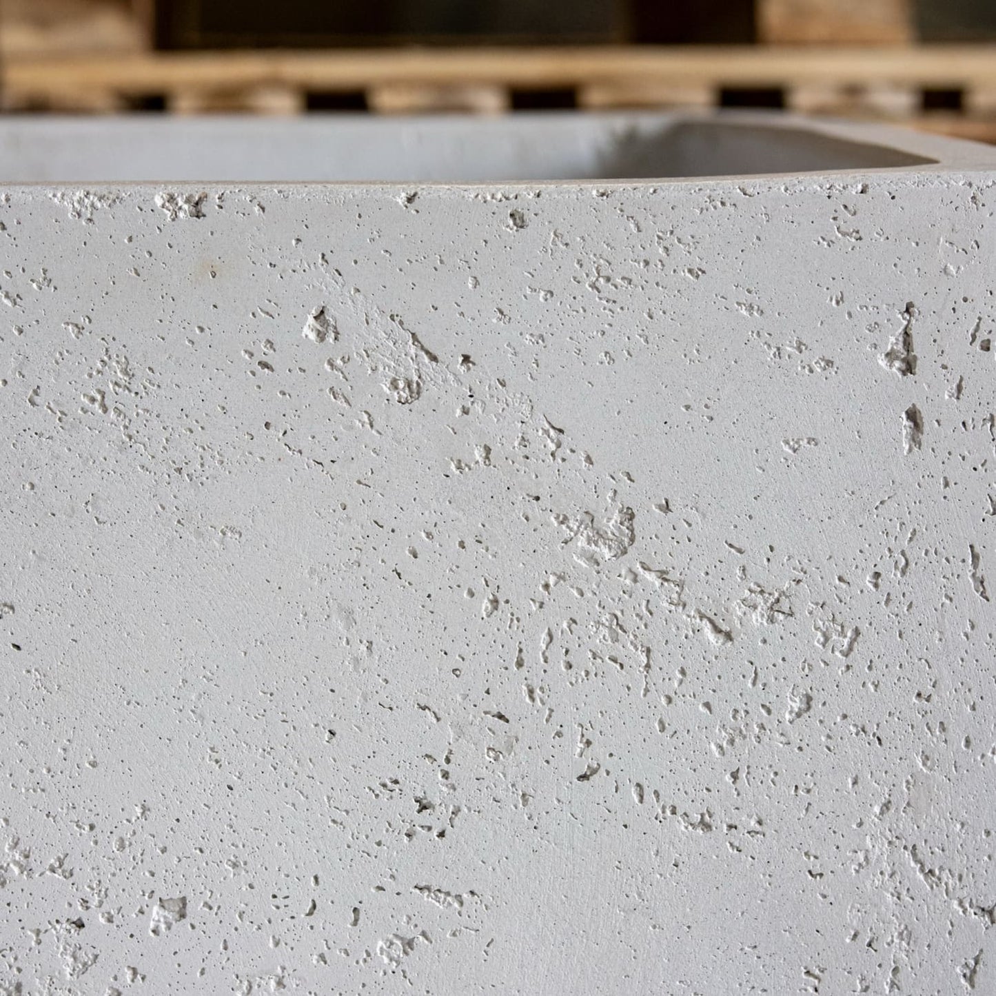 Cubrosa | White Mist – 70cm Large Concrete Square Planter