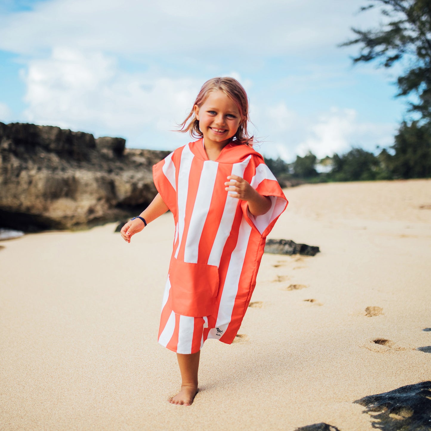 Kids Poncho Waikiki Coral living from Home and Bay